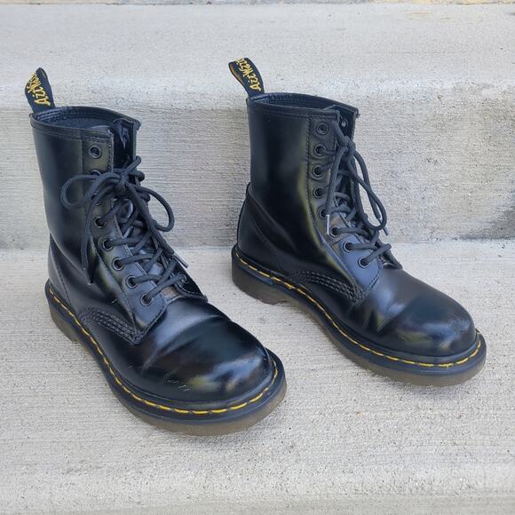Dr. Martens 11821 Black Smooth Leather 1460 Lace-Up Boots Womens Size 6 - Picture 3 of 11